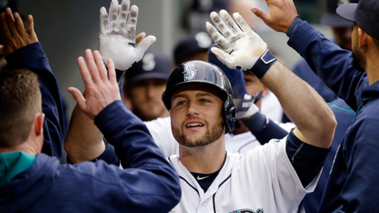 Walker dominant with 11 Ks, Seattle beats Cleveland 5-0